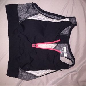 Forever 21 zip sports bra